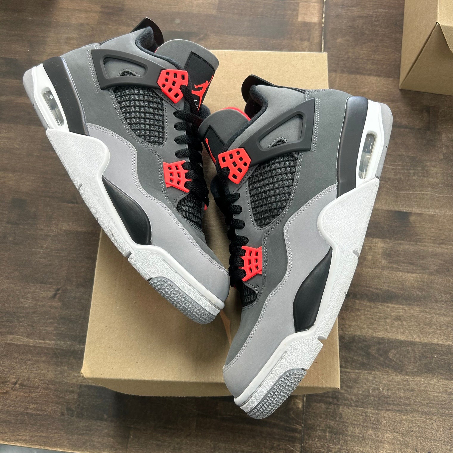 Infrared Jordan 4 Retro (USED, No Box)