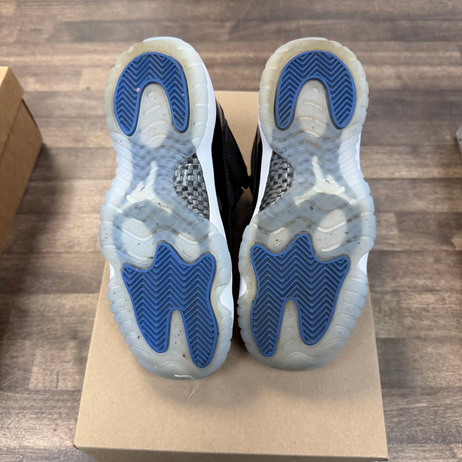 Jordan 11 Low Retro Space Jam (GS) (USED, No Box)