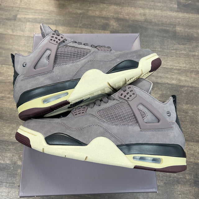A Ma Maniere Violet Ore Jordan 4 (USED)