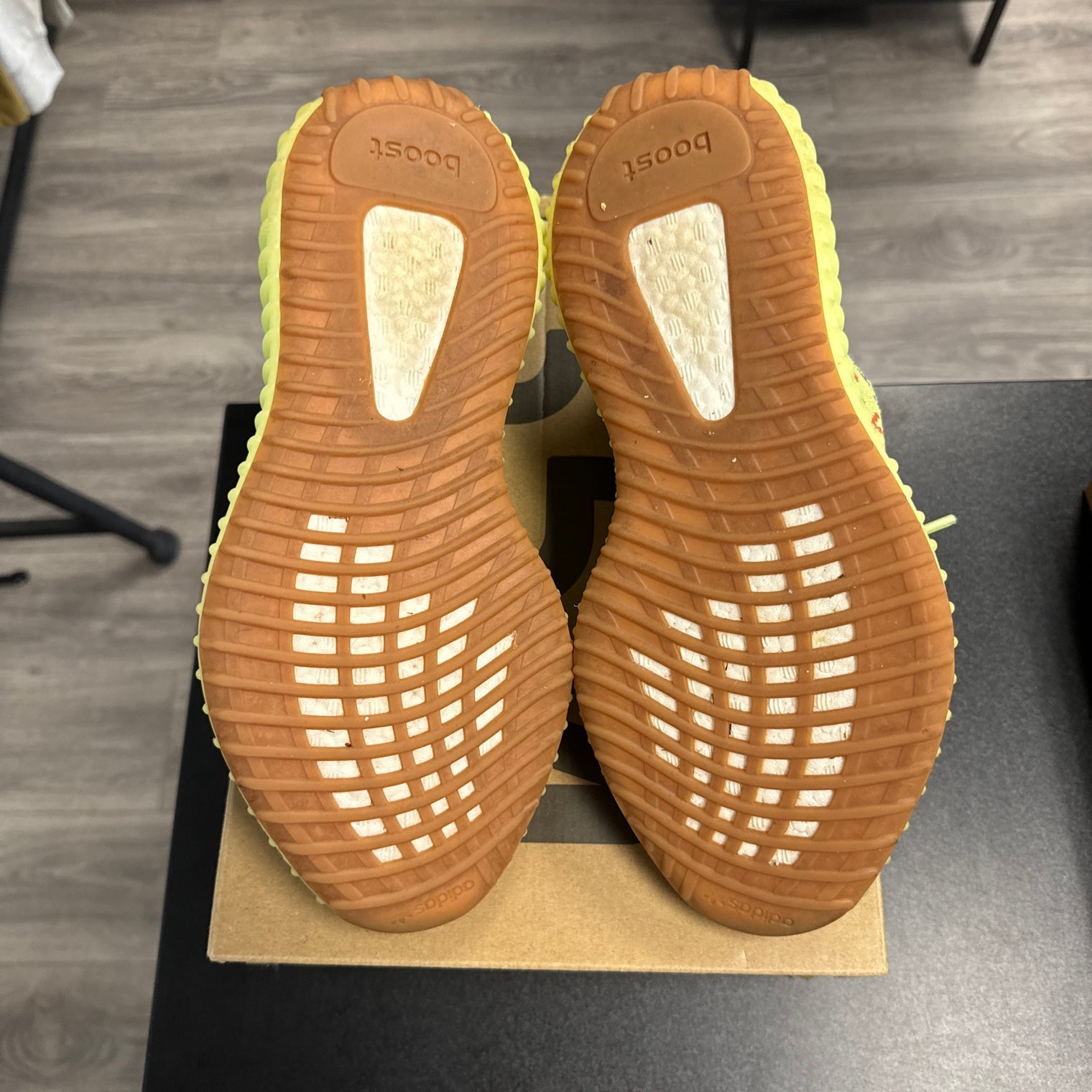 Yeezy 350 Boost V2 Semi Frozen(USED)