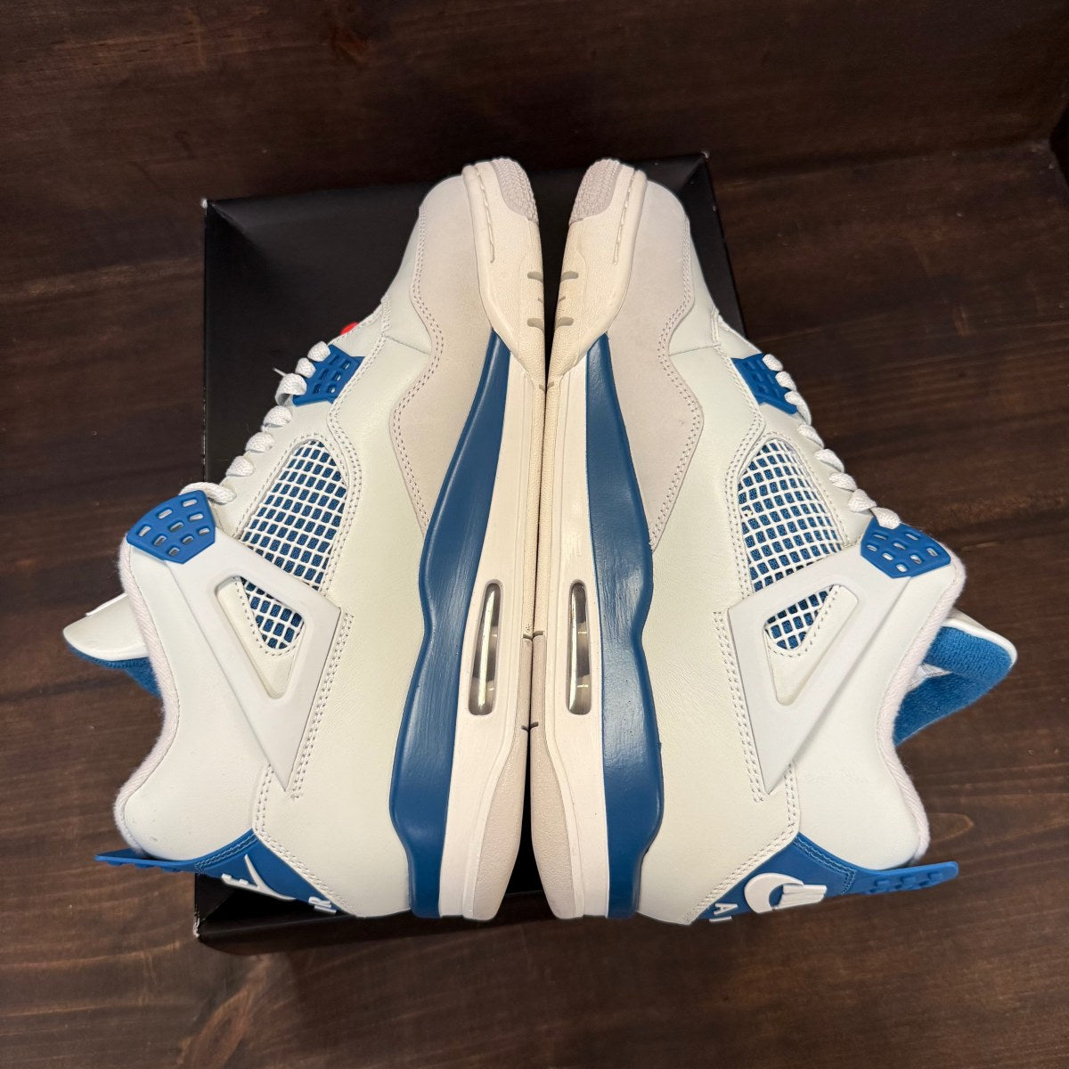 Jordan 4 Retro Military Blue (2024) - Image 4