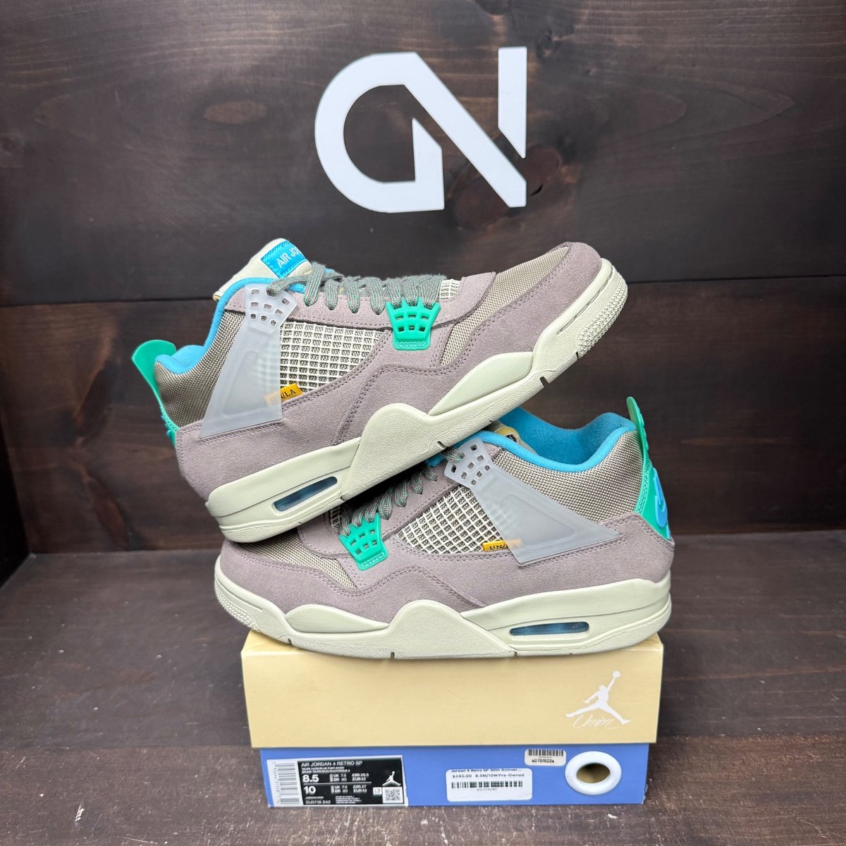 Jordan 4 Retro SP 30th Anniversary Union Taupe Haze Size 8.5 (Pre-Owned) - front