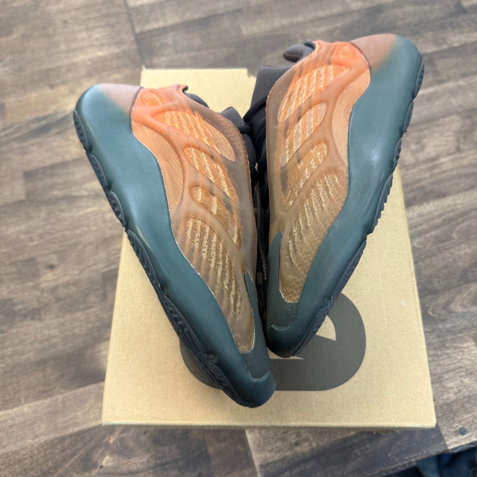 Copper Fade Yeezy 700 V3 (USED)