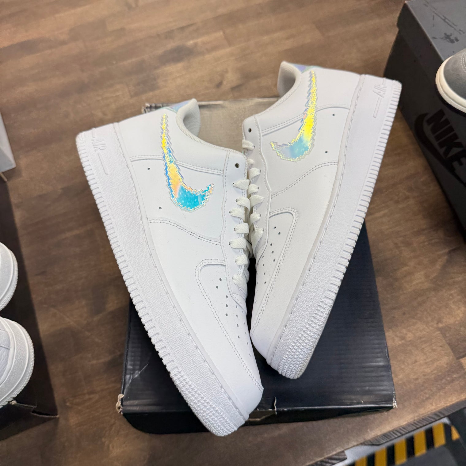 Iridescent Pixel Swoosh Nike Air Force 1 Low (USED)