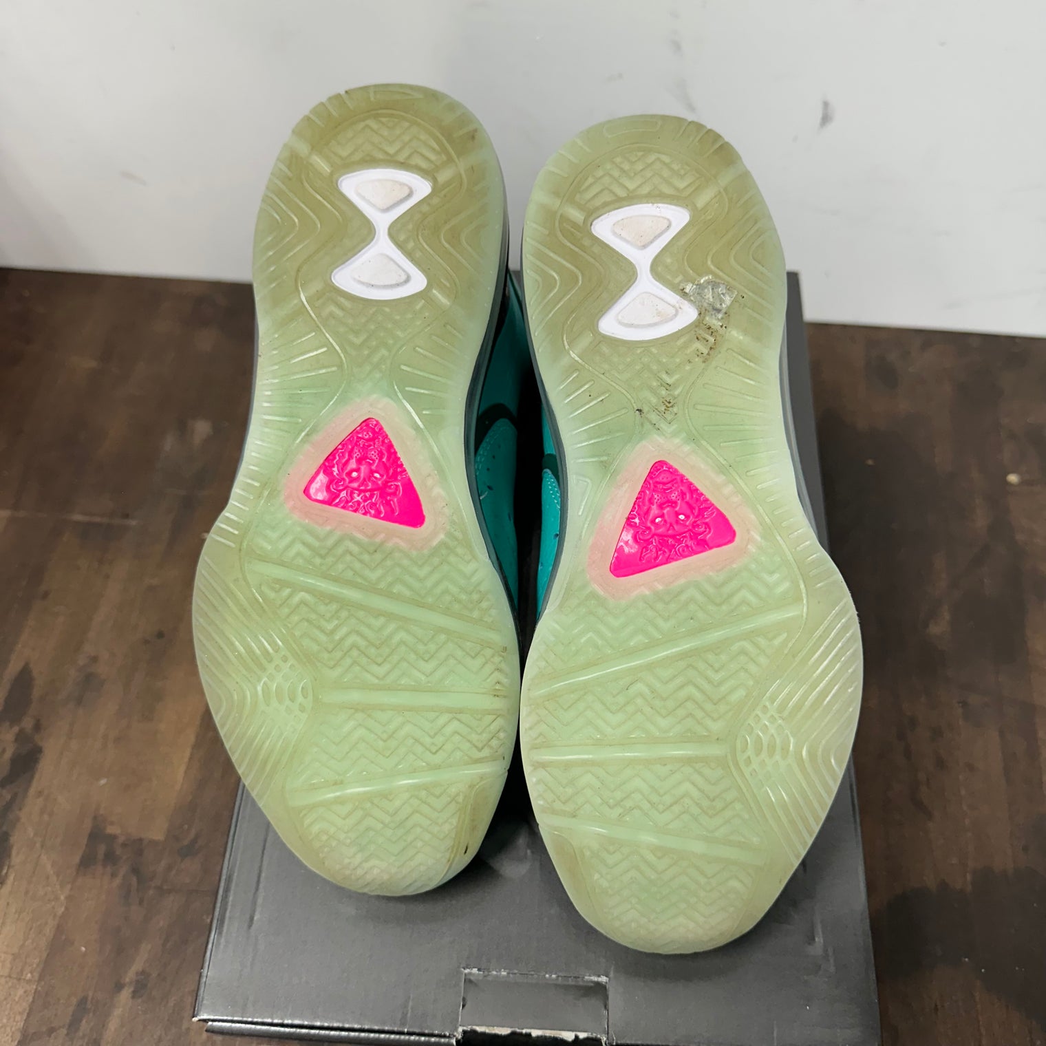 LeBron 8 South Beach (2021) (USED)