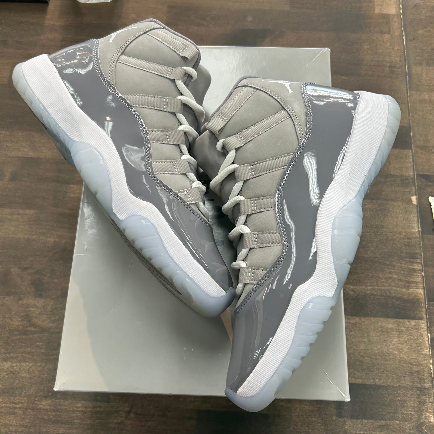 Cool Grey Jordan 11 2021 (USED)