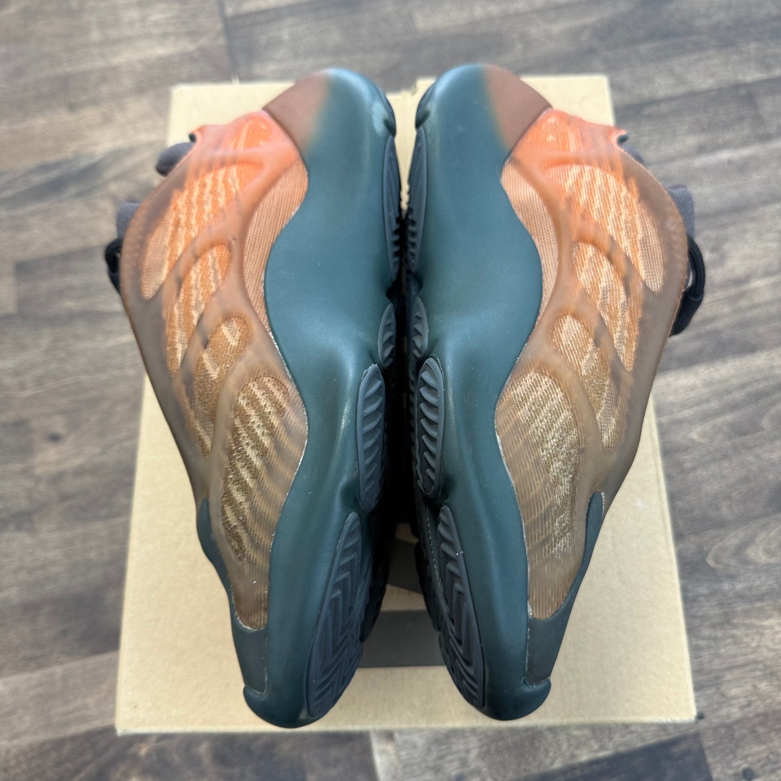 Copper Fade Yeezy 700 V3 (USED)