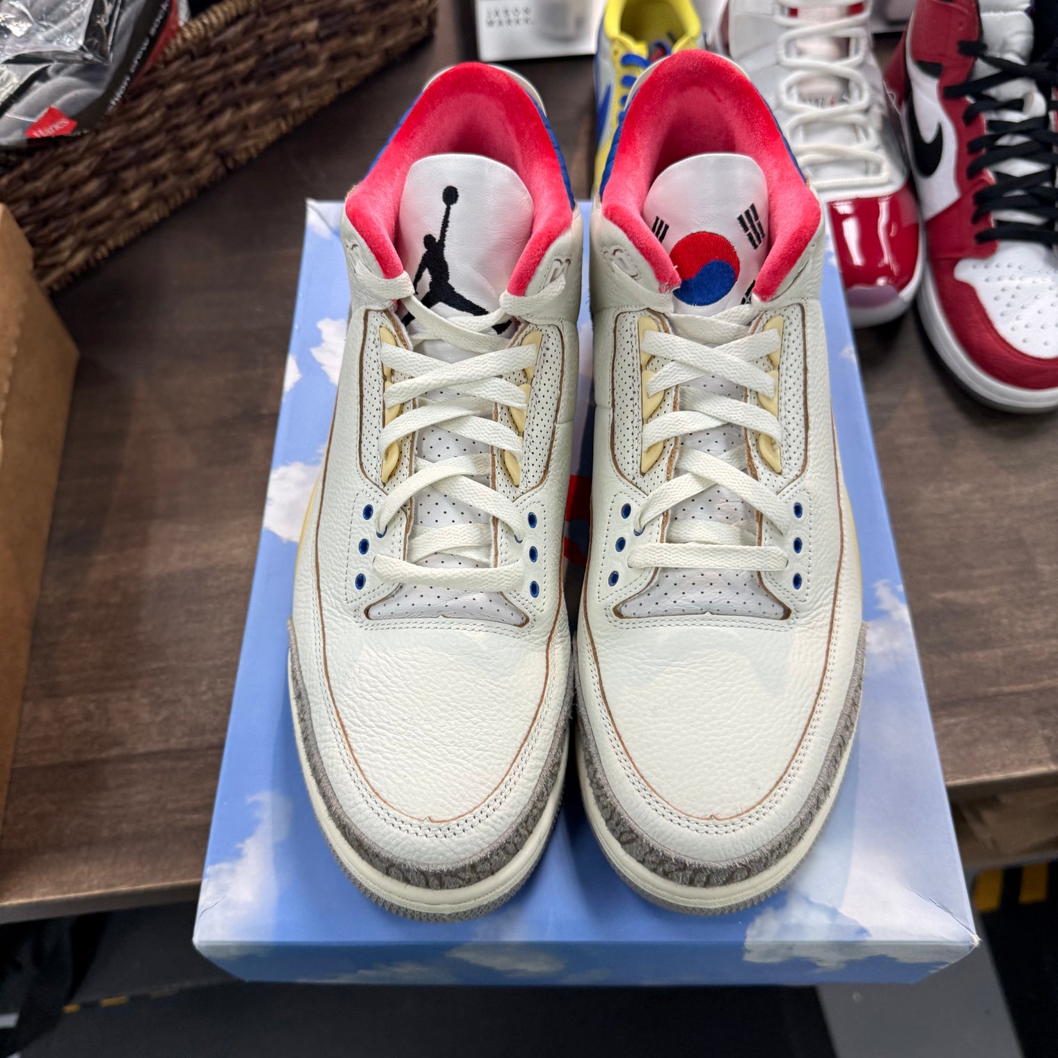 Seoul 2.0 Jordan 3 Retro (USED)