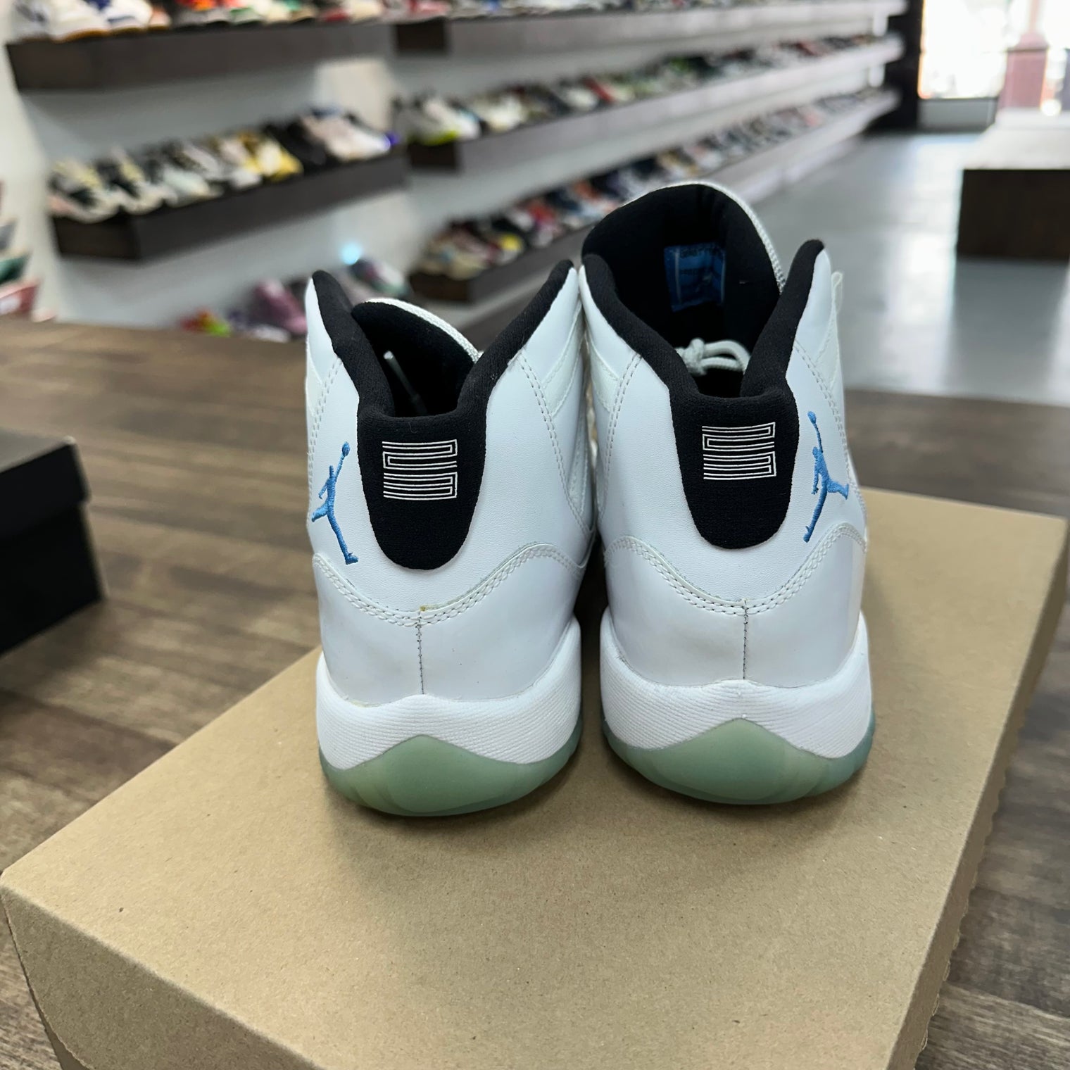 Legend Blue Jordan 11 (2014) (GS) (USED, No Box)