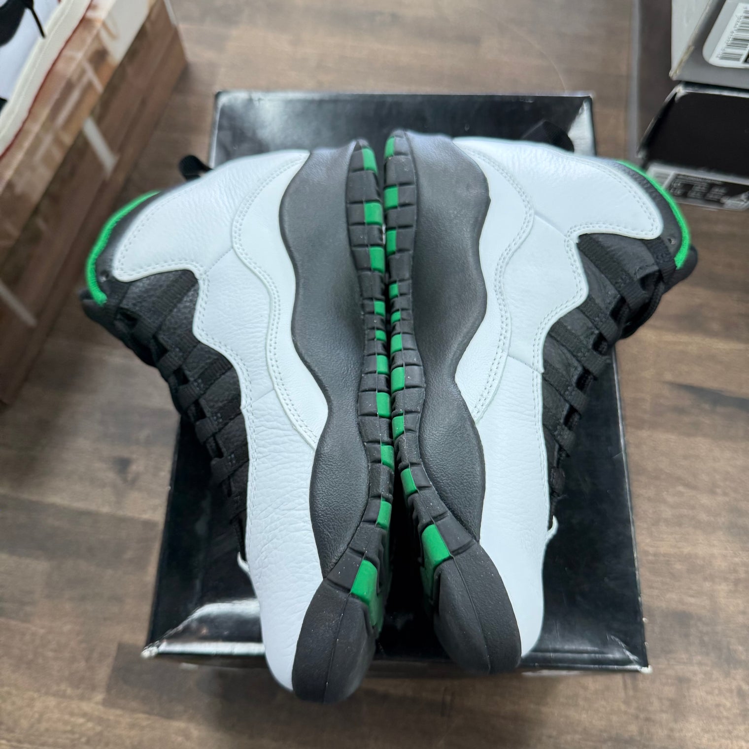 Seattle Jordan 10 Retro (Lightly Worn)