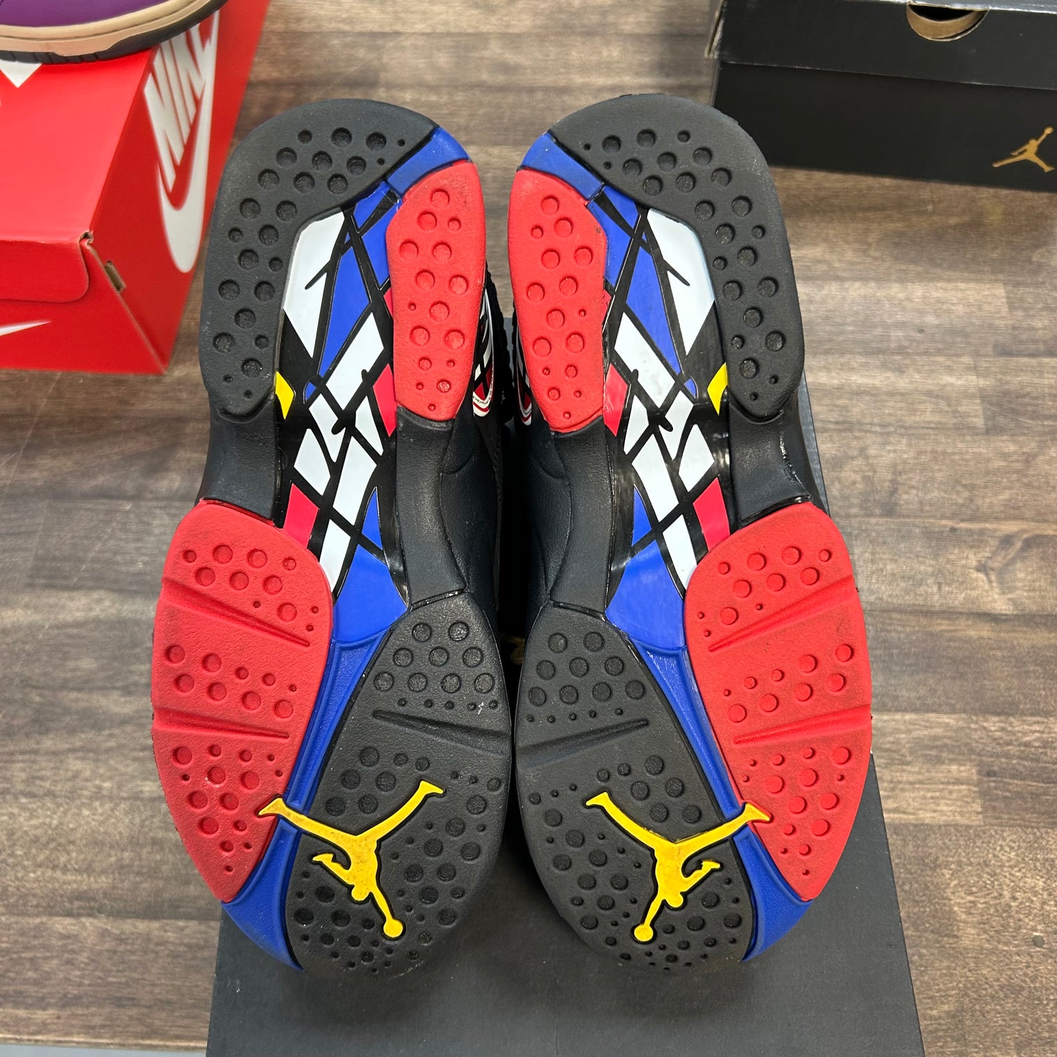 (GS) Playoff Jordan 8 Retro (USED)