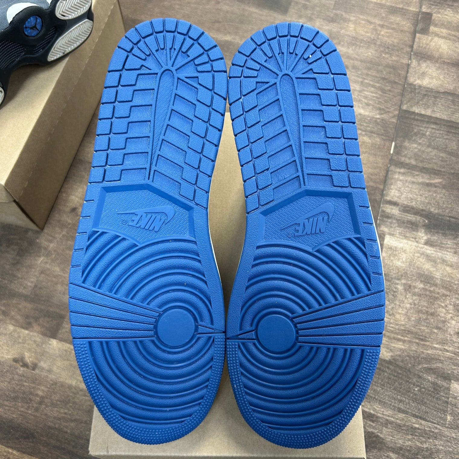 True Blue Jordan 1 Mid (USED, No box)