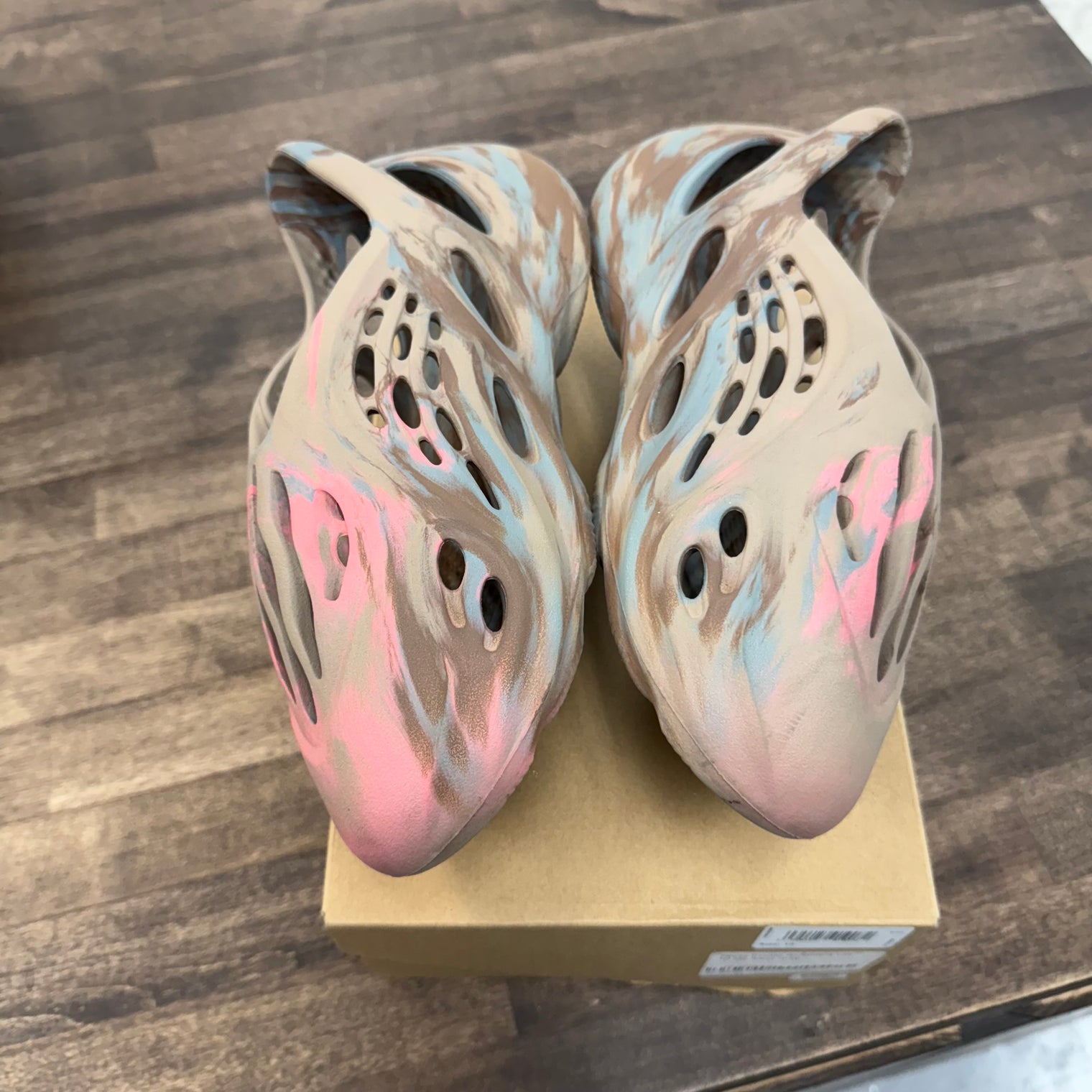 MX Sand Grey Yeezy Foam RNNR (USED)