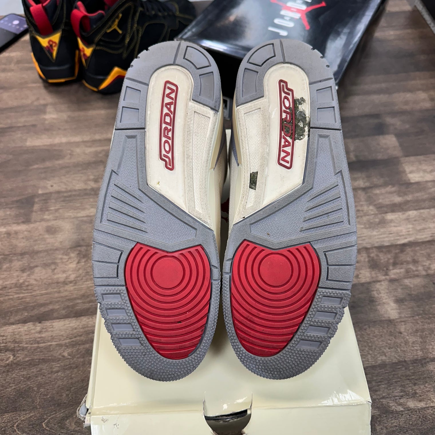 Air Jordan 3 Retro Muslin (USED)