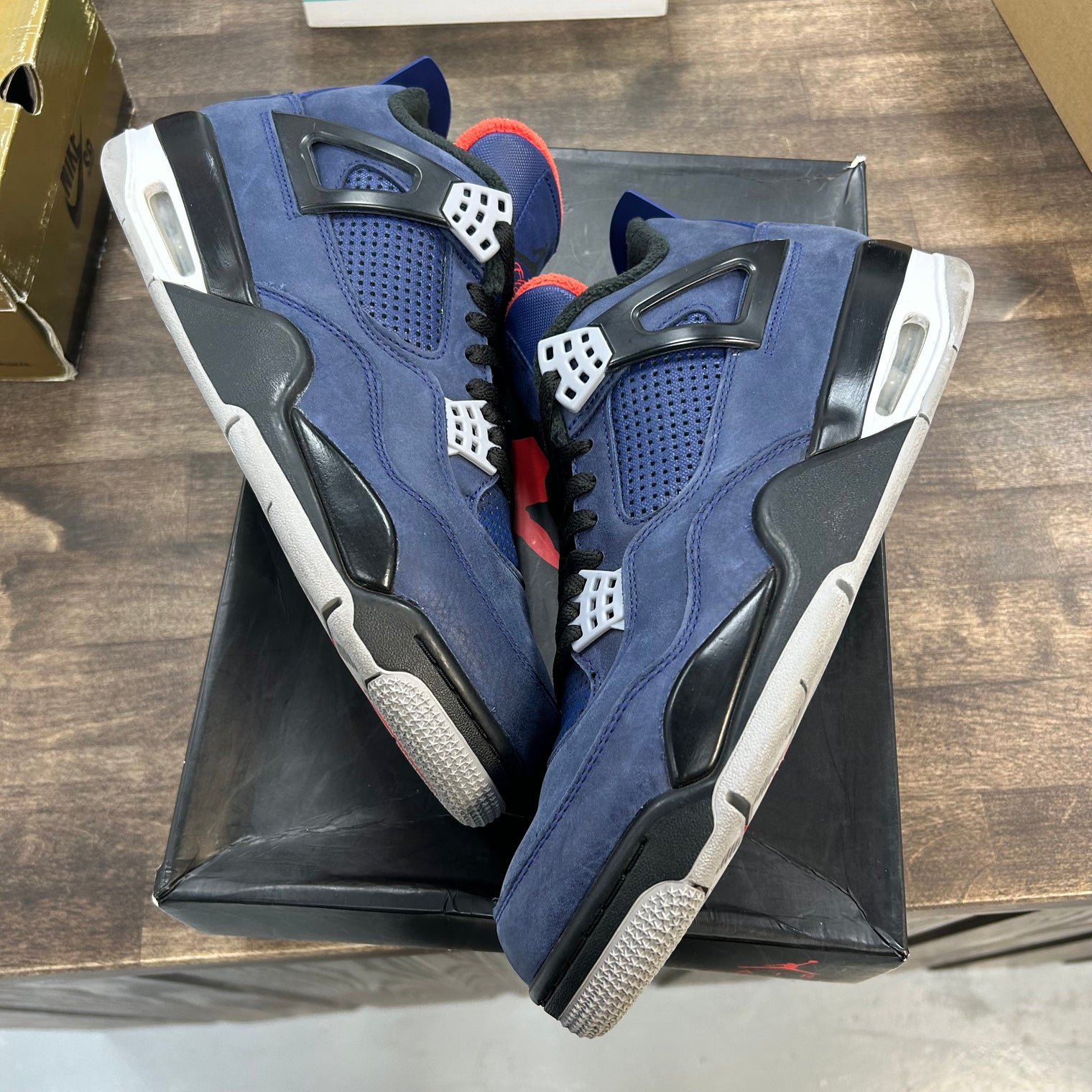 Winter Loyal Jordan 4 Retro (USED)