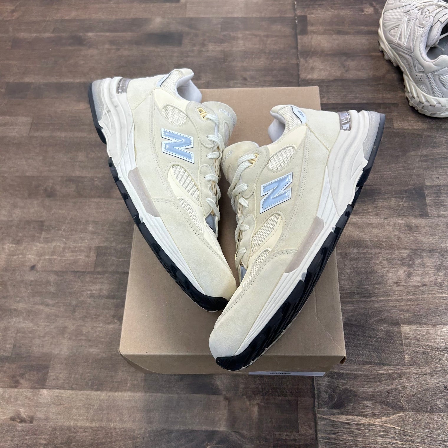 MiUSA Calcium New Balance 992 (USED, No Box)