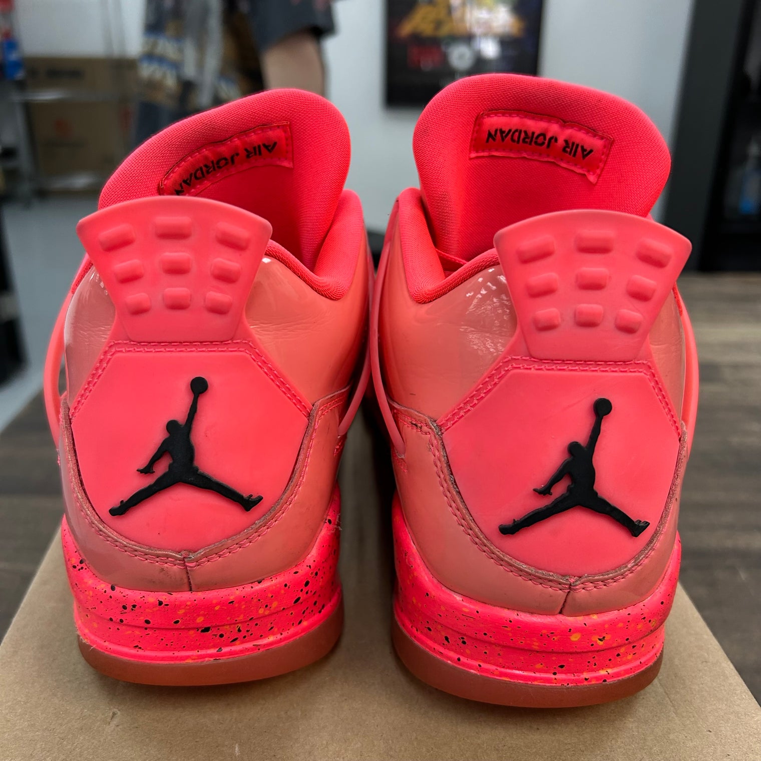 Hot Punch Jordan 4 Retro (W) (USED, No Box)