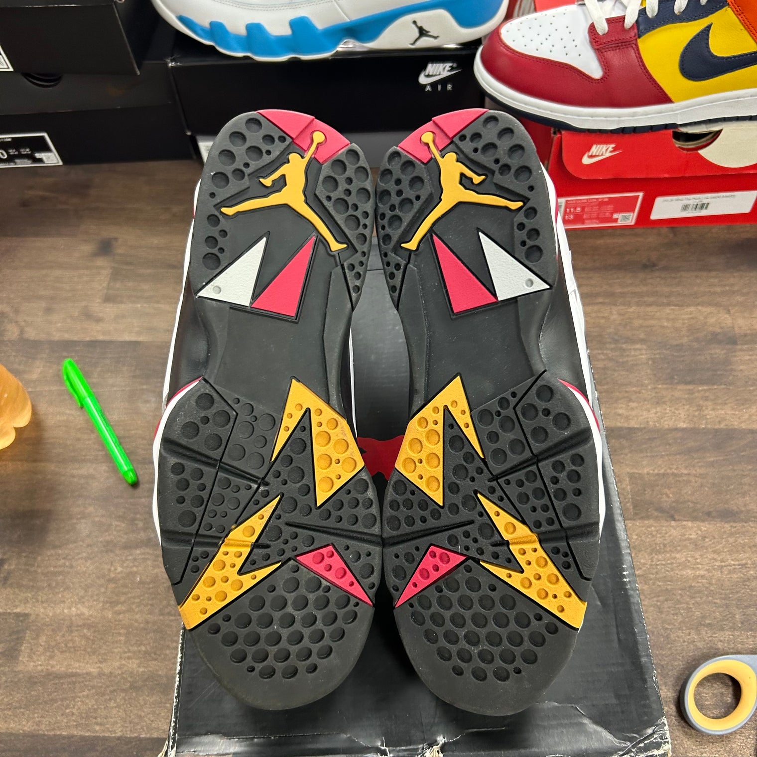 Cardinal Jordan 7 Retro (Lightly Worn)