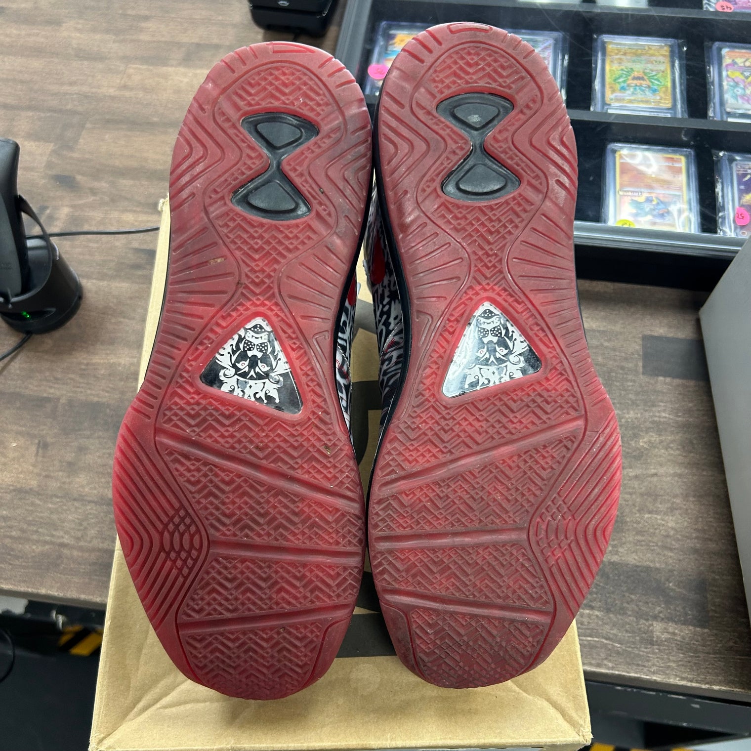 Graffiti LeBron 8 (2021) (USED, Replacement Box)