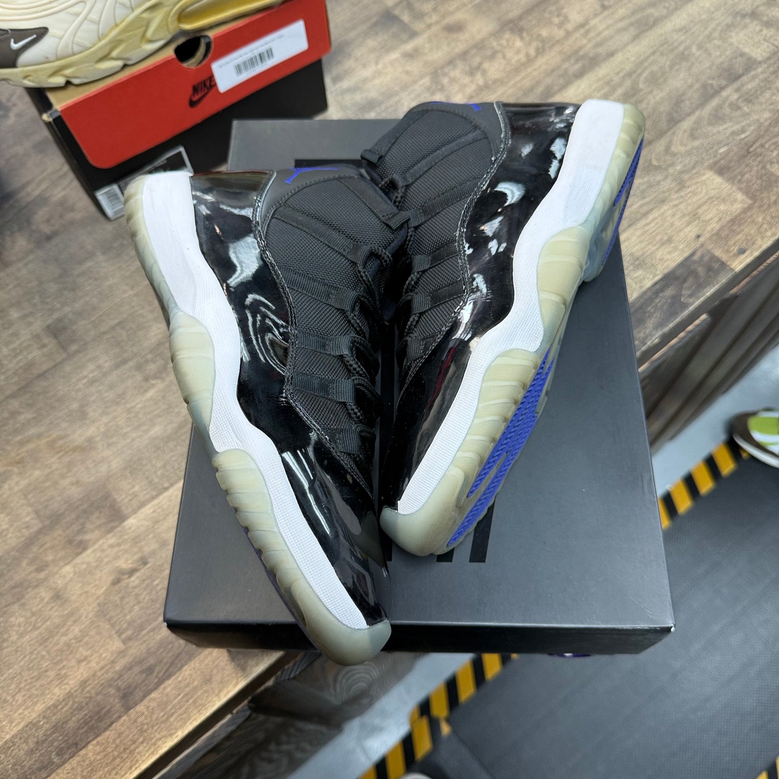 Jordan 11 Retro Space Jam (2016) (Men's) (US 11) (USED)