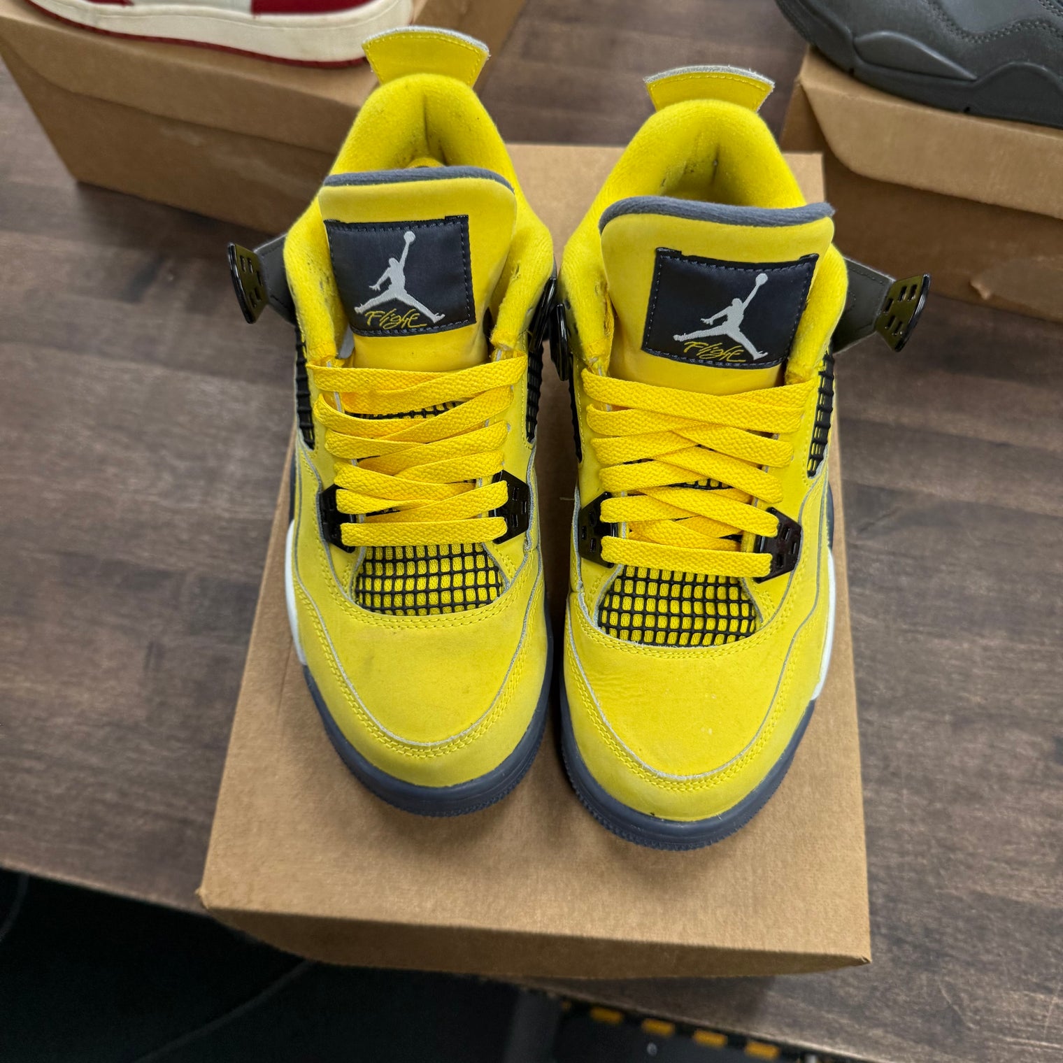 Lightning Jordan 4 Retro (GS) (USED, No Box)