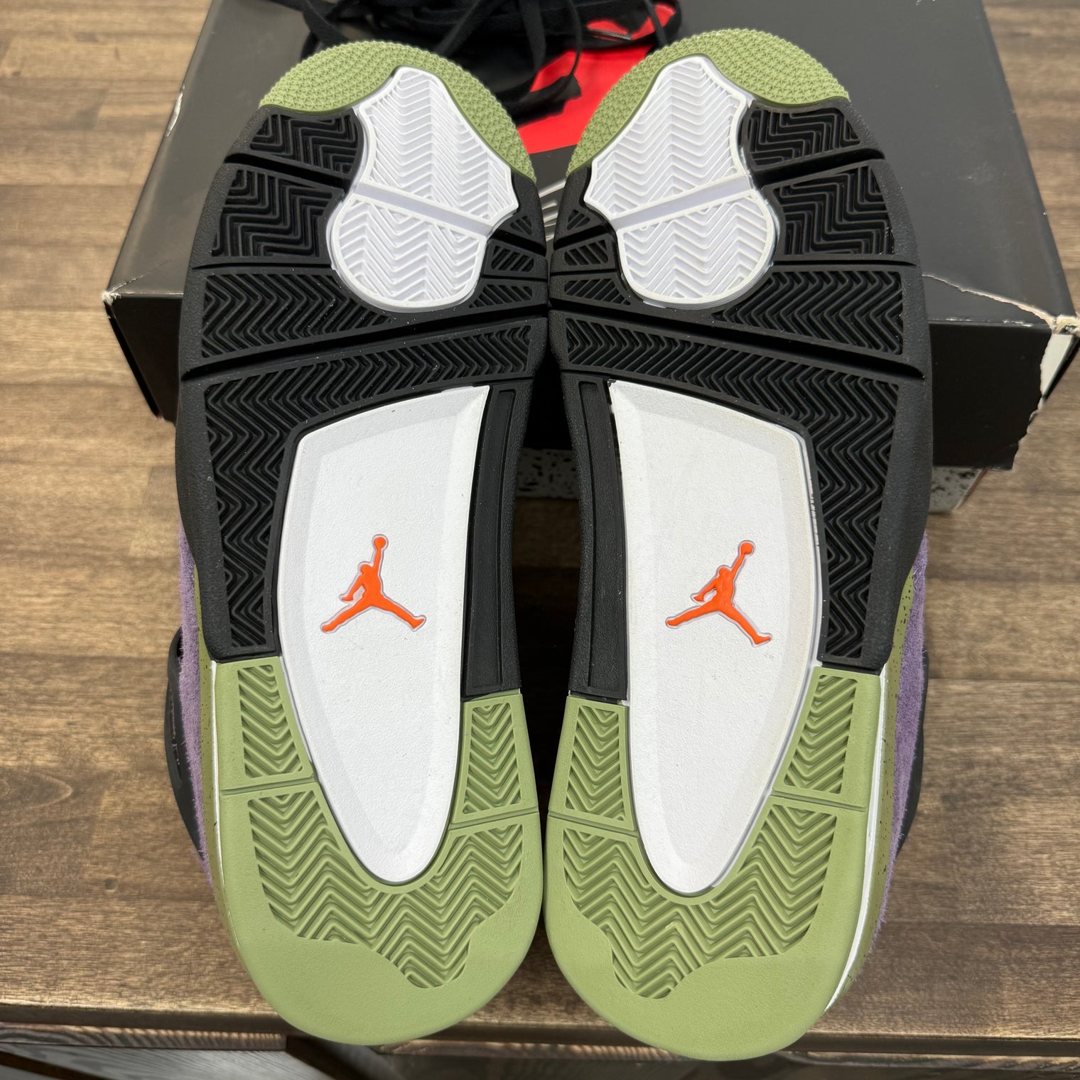 Canyon Purple Jordan 4 (W) (USED)