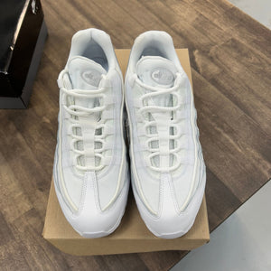 Nike White Grey Fog Air Max 95 Essential (Lightly Worn,No Box) Size 9.5 (Pre-Owned) - Image 2