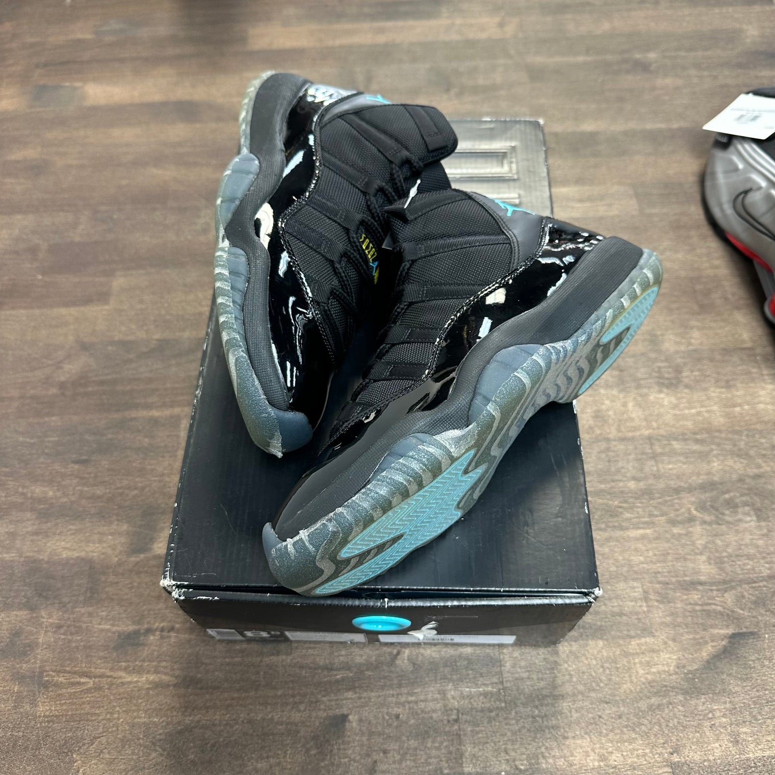Gamma Jordan 11 Retro (USED)