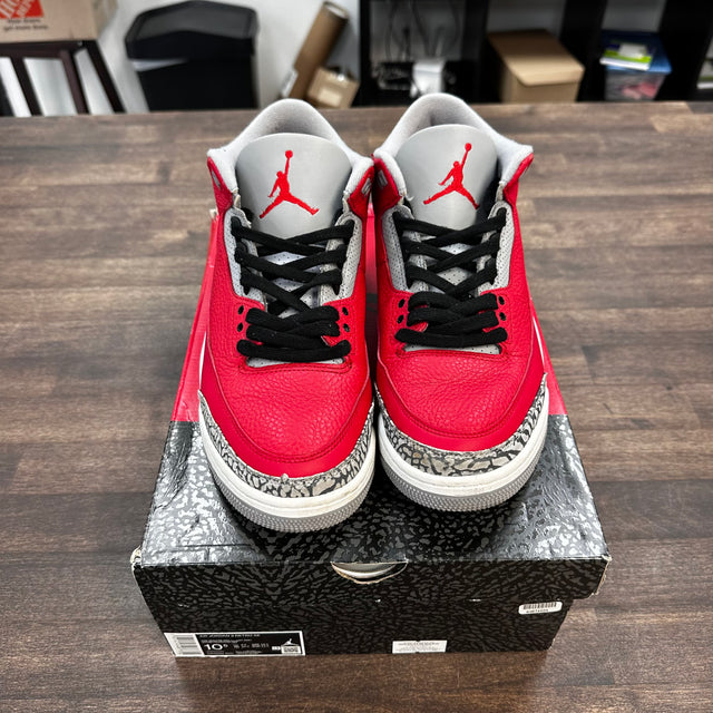 Unite Red Jordan 3 (USED)
