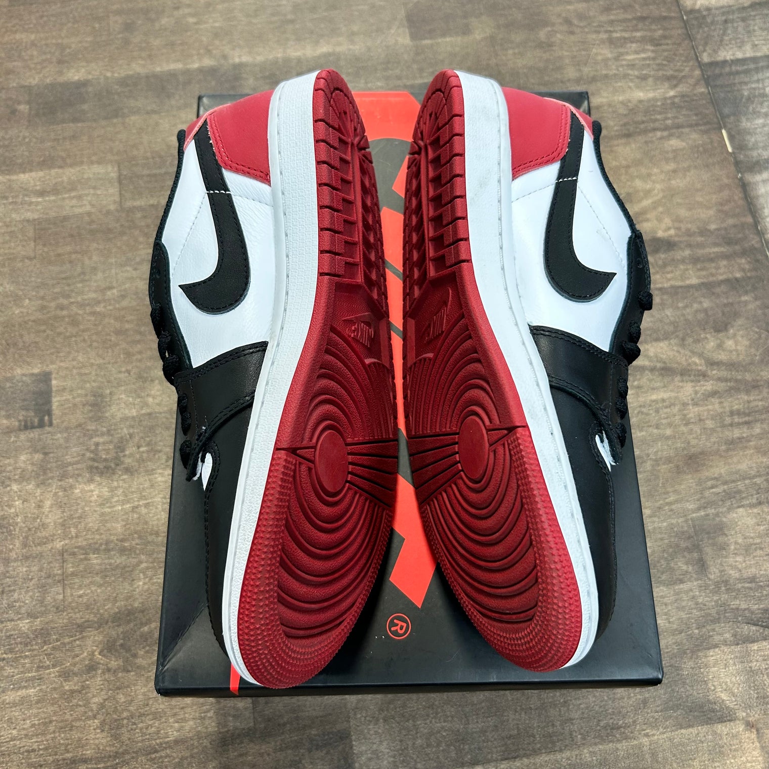 Black Toe Jordan 1 Low OG (Used)