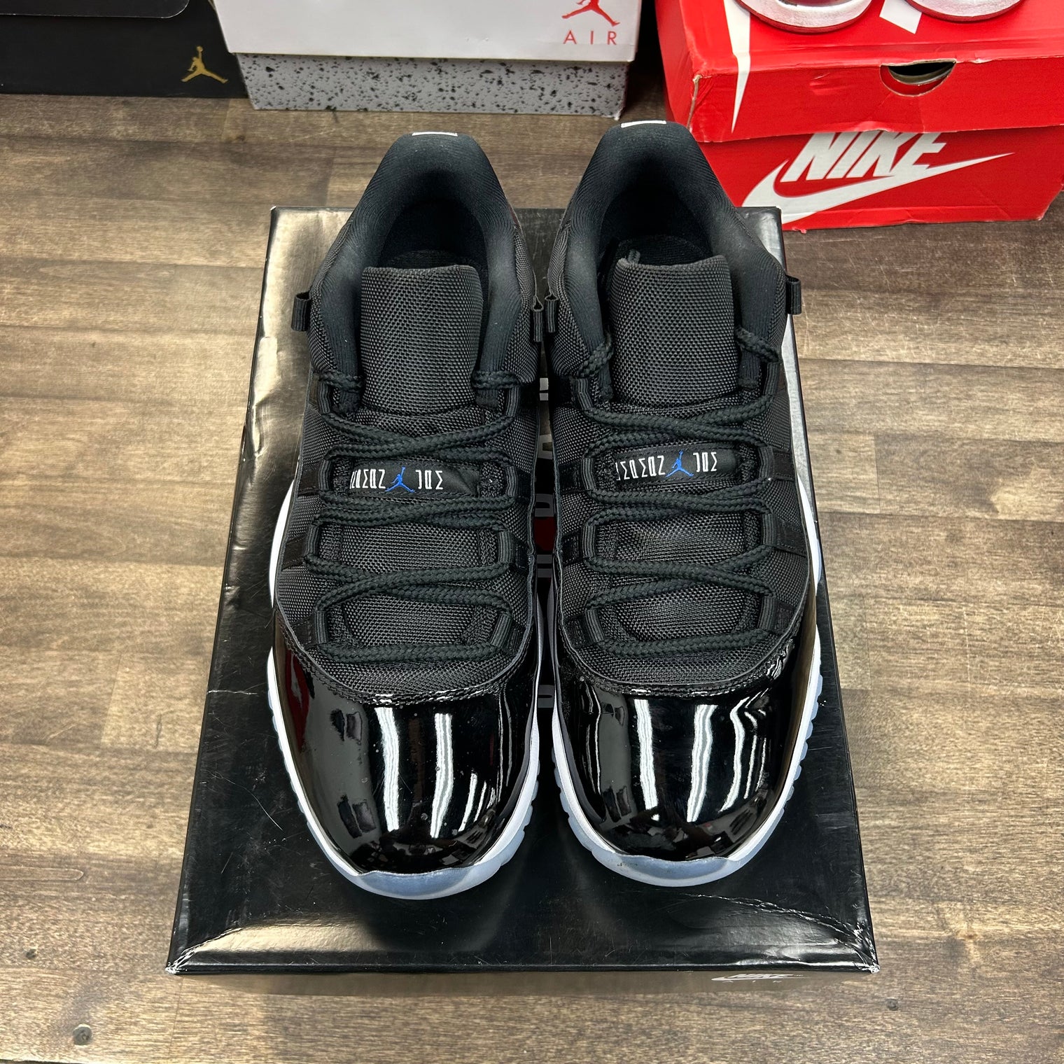Space Jam Jordan 11 Low Retro (USED)