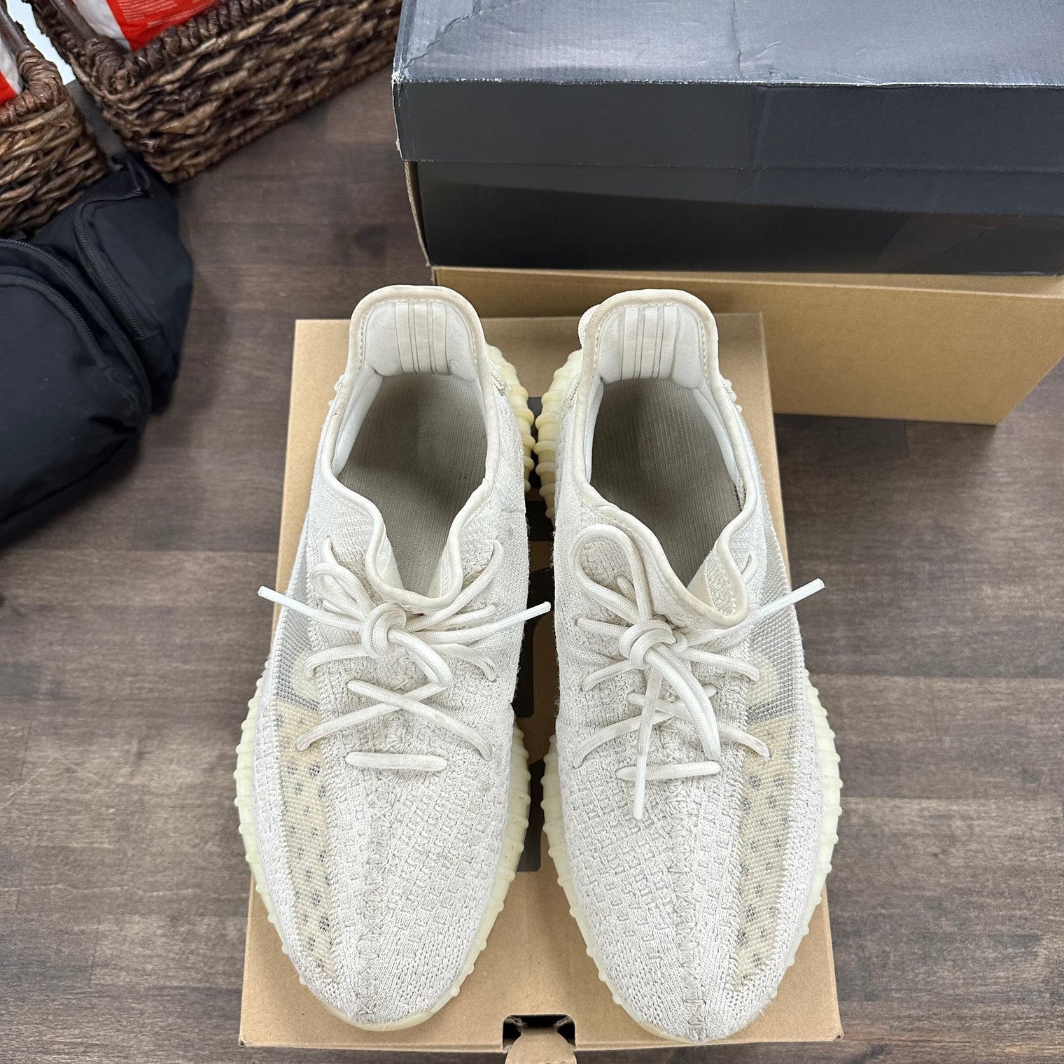 adidas Yeezy Boost 350 V2 Bone (US 10) (USED)