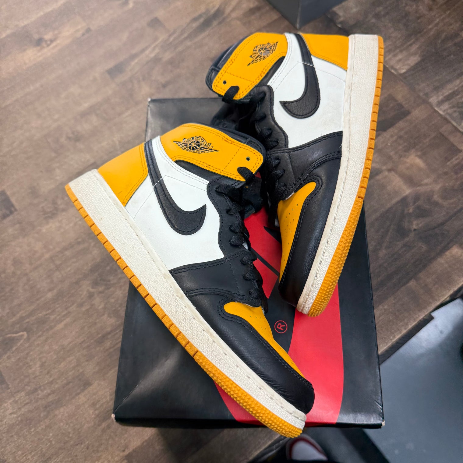 Yellow Toe Jordan 1 High (GS) (USED)