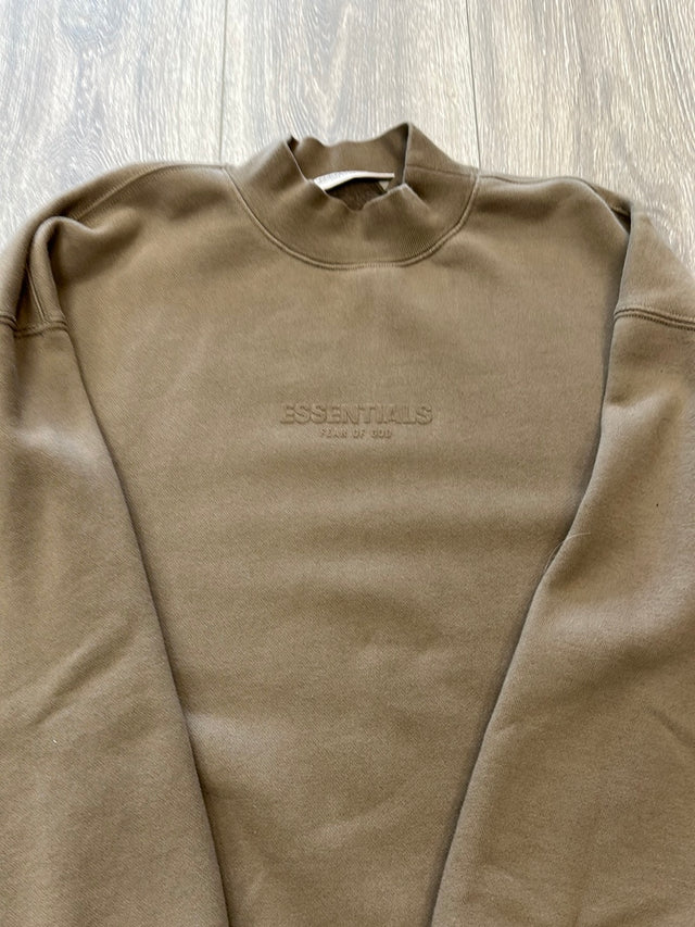 Essential Crewneck Wood (Used)