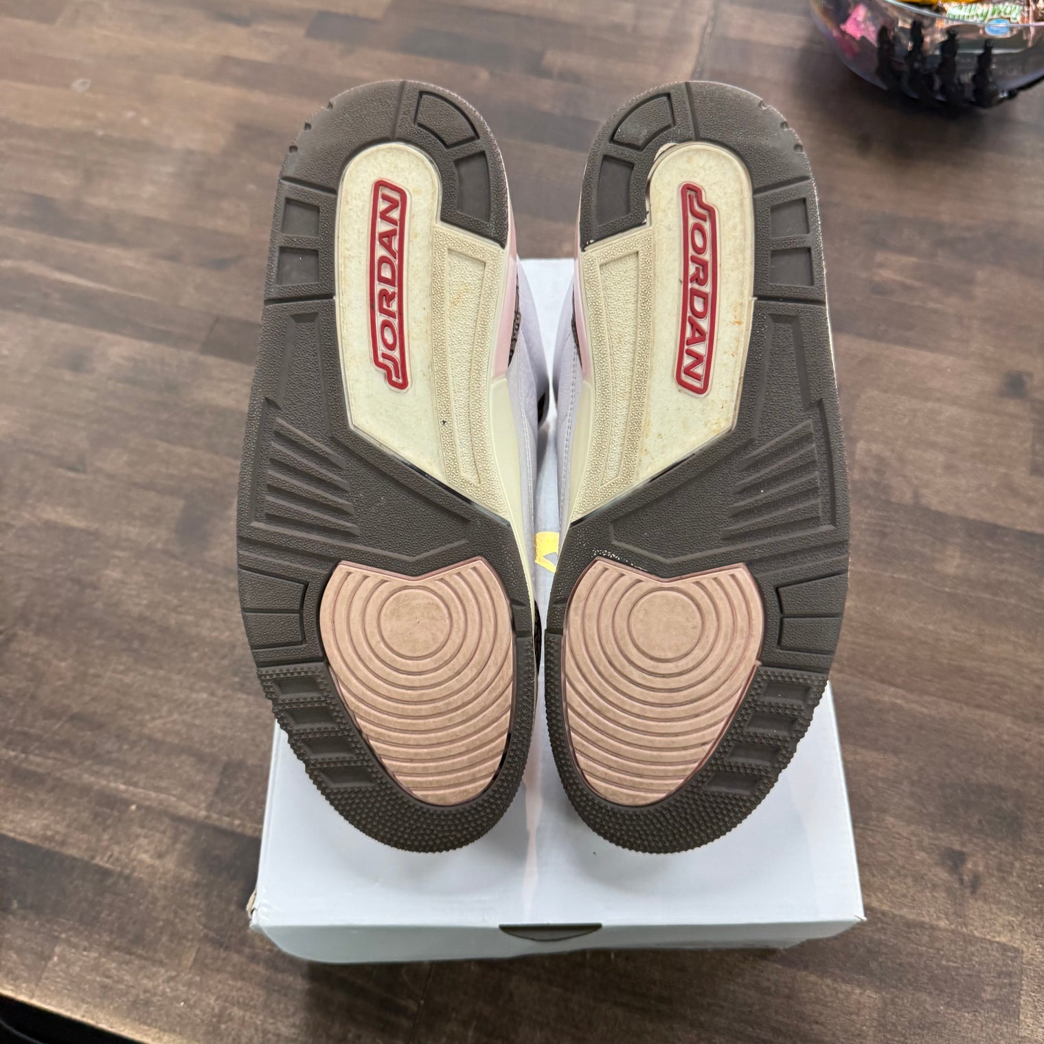 Neapolitan Jordan 3 Retro (W) (USED)