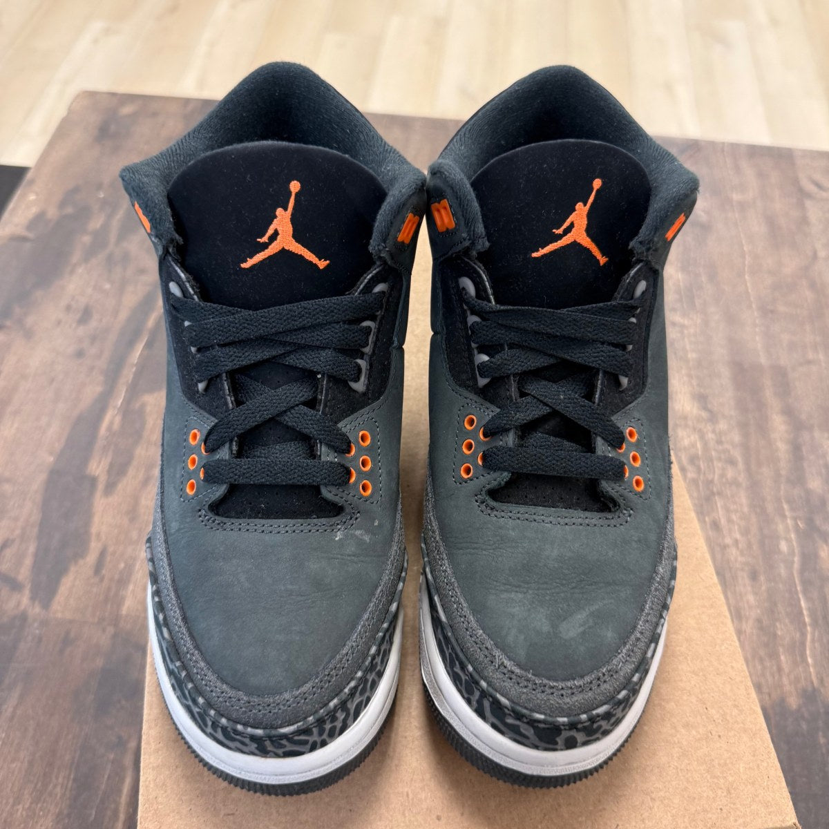 Jordan 3 Retro Fear Pack (2023) (GS) Size 6.5Y (Pre-Owned) - Image 2