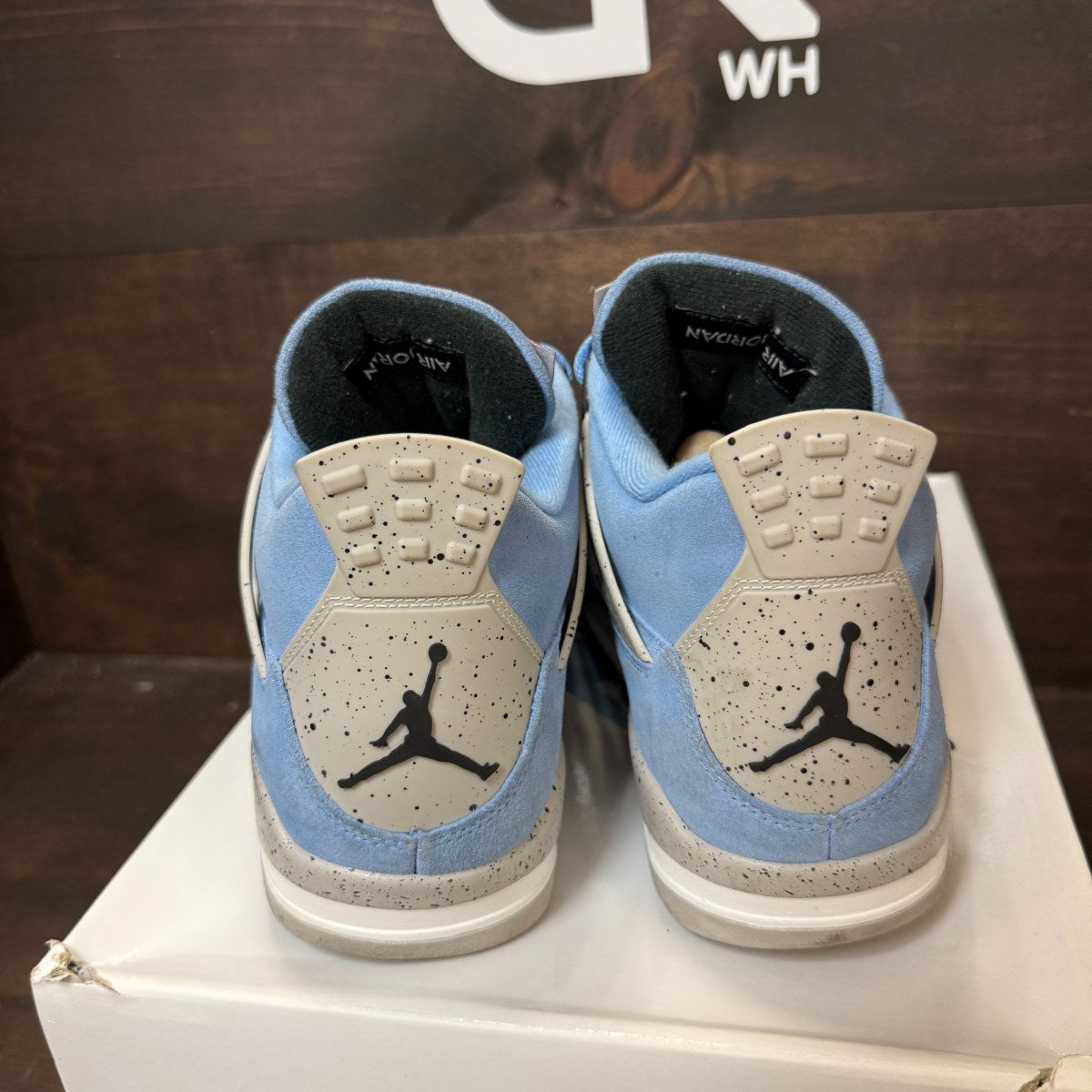Jordan 4 Retro University Blue - Image 3