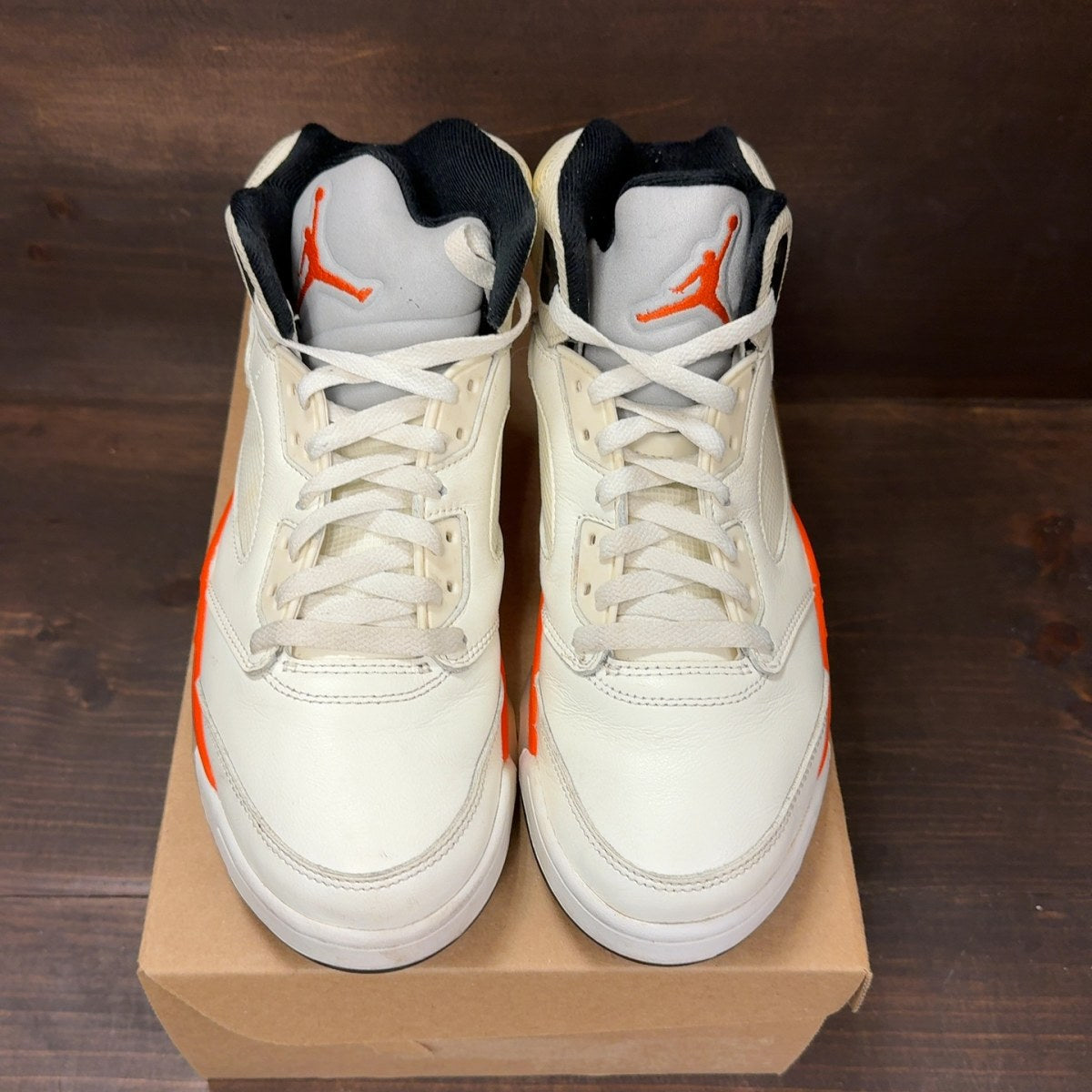 Jordan 5 Retro Shattered Backboard Size 8.5 (Pre-Owned) - Image 3