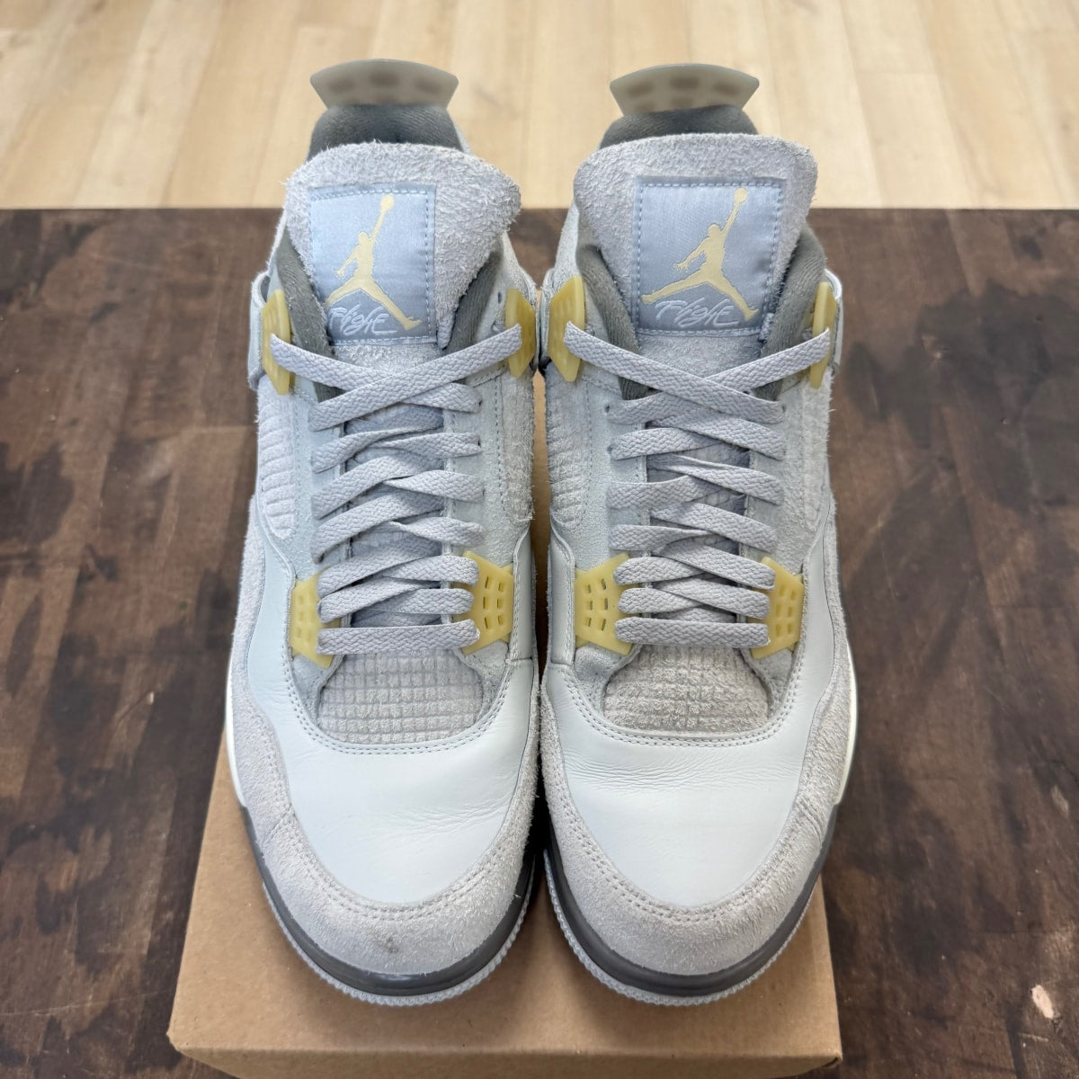 Jordan 4 Retro SE Craft Photon Dust Size 13 (Pre-Owned) - Image 2