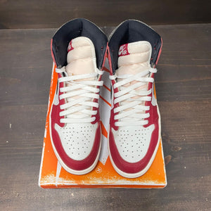 Jordan 1 Retro High OG Chicago Lost and Found Size 9 (Pre-Owned) - back
