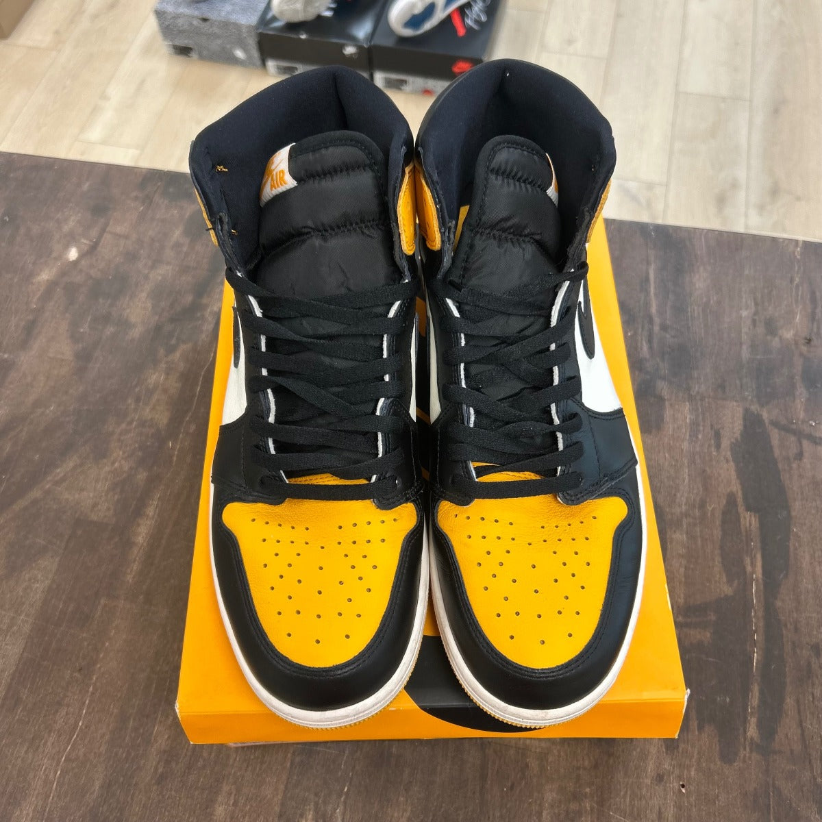 Jordan 1 Retro High OG Taxi Size 14 (Pre-Owned) - Image 2