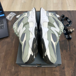 New Balance 9060 Fall Suedes Pack Olive Size 13 (Pre-Owned) - Image 3