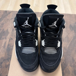 Jordan 4 Retro White Thunder Size 7.5 (Pre-Owned) - Image 2