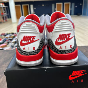 Jordan 3 Retro Fire Red (2022) - Image 4