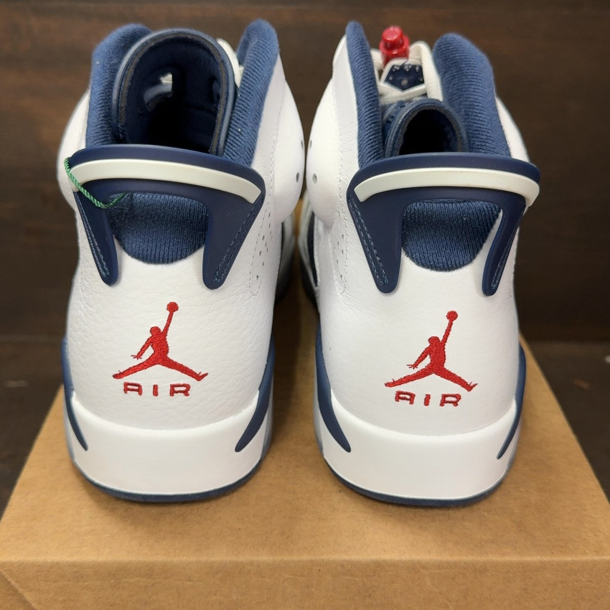 Jordan 6 Retro Midnight Navy (2022) Size 8.5 (Pre-Owned) - Image 5