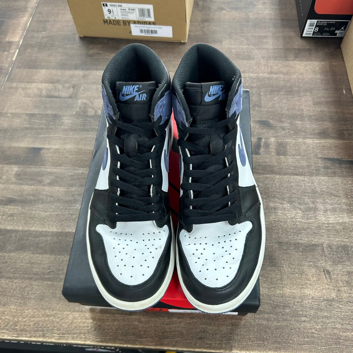 Jordan 1 Retro High Blue Moon Size 9 (Pre-Owned) - Image 2