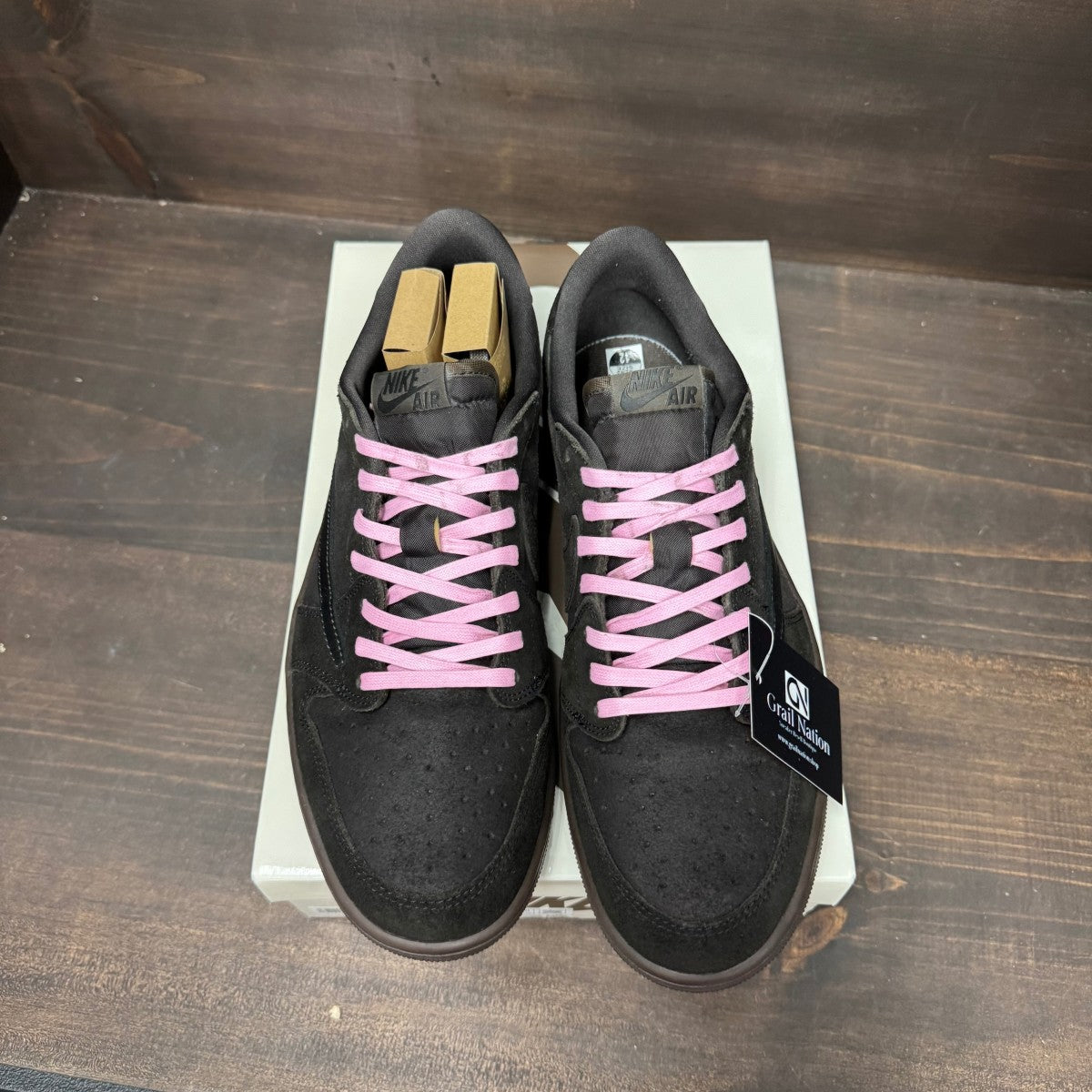 Jordan 1 Retro Low OG SP Travis Scott Velvet Brown - Image 3
