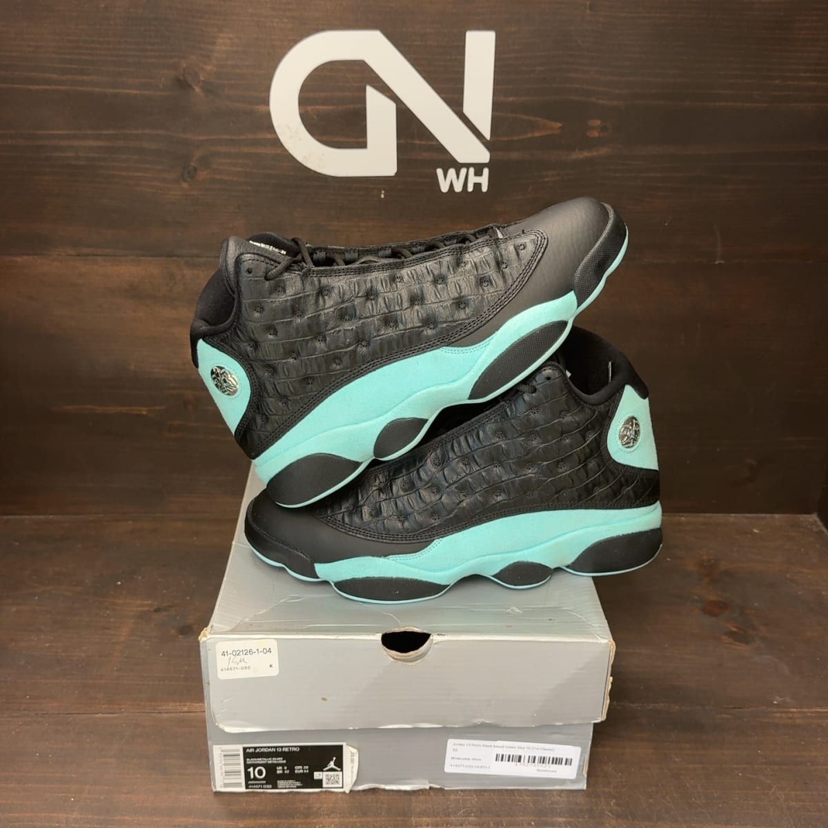 Jordan 13 Retro Black Island Green Size 10 (Pre-Owned) - front