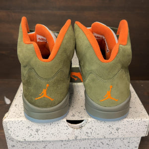 Jordan 5 Retro Olive (2024) Size 11.5 (Pre-Owned) - aux