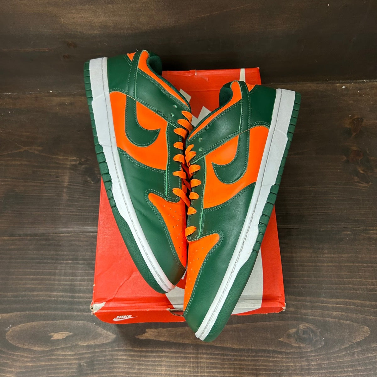 Nike Dunk Low Retro Miami Hurricanes - Image 2